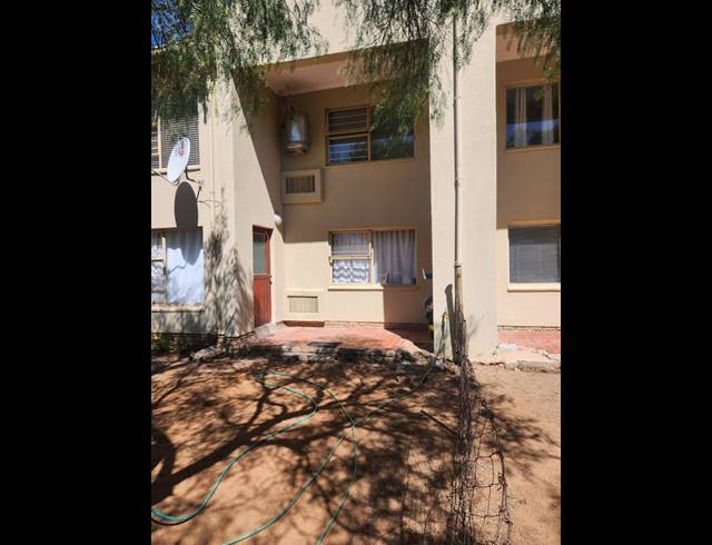 1 BEDROOM APARTMENT FOR SALE IN MMABATHO